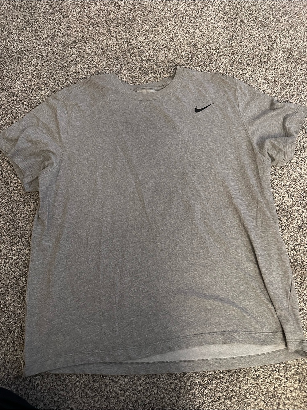 Nike Men’s Grey T-Shirt